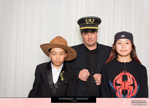 20240 - Stephanie + Vincent Wedding Photobooth 2023