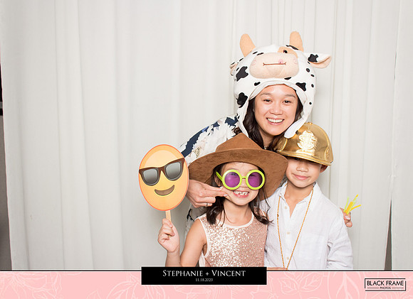 20359 - Stephanie + Vincent Wedding Photobooth 2023