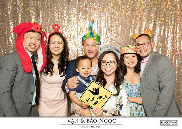 60166 - Bao-Ngoc + Van Wedding Photobooth 2025