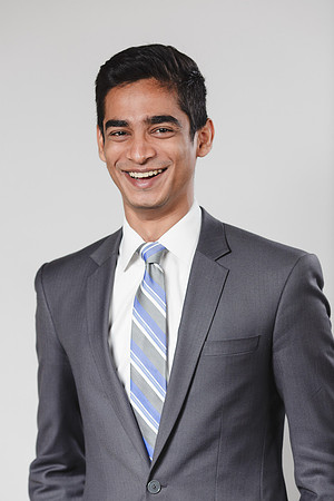 10043 - ZT Wealth Headshots 3