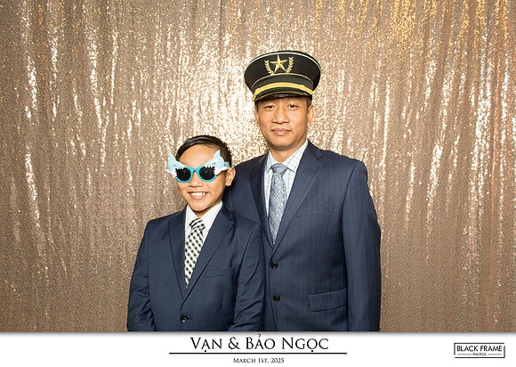 60130 - Bao-Ngoc + Van Wedding Photobooth 2025