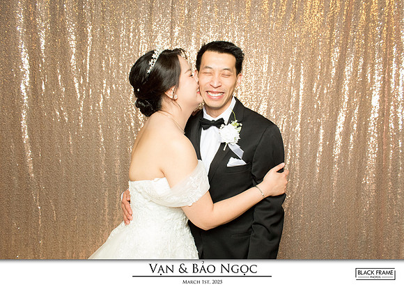60099 - Bao-Ngoc + Van Wedding Photobooth 2025
