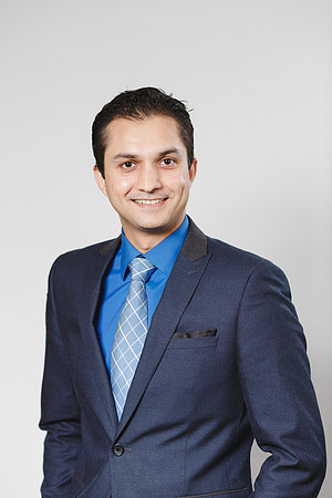 10074 - ZT Wealth Headshots 3