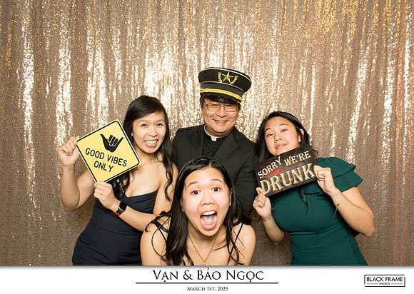 60196 - Bao-Ngoc + Van Wedding Photobooth 2025