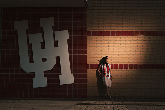 10676 - Alison Graduation Session 2019