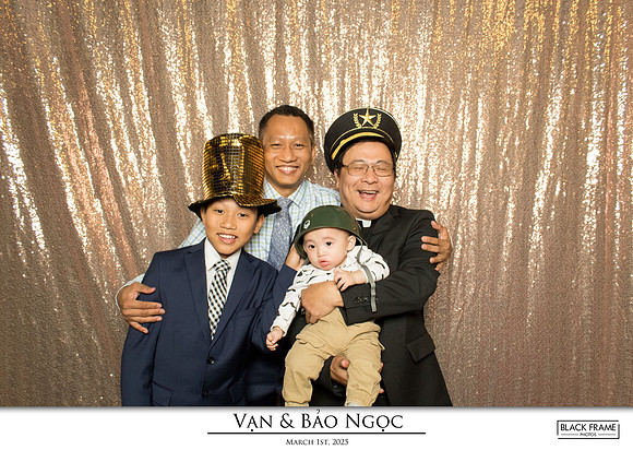 60190 - Bao-Ngoc + Van Wedding Photobooth 2025