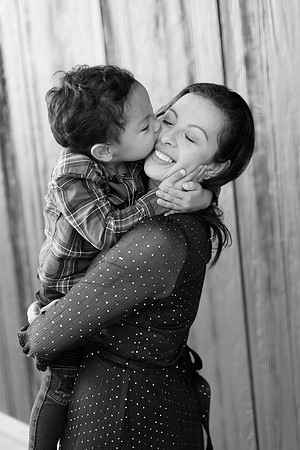12393 - Victoria + Kevin Family Session 2024