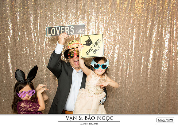 60177 - Bao-Ngoc + Van Wedding Photobooth 2025