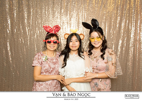 60154 - Bao-Ngoc + Van Wedding Photobooth 2025