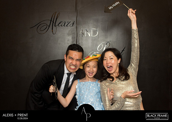 70037 - Alexis + Prent Wedding Photobooth 2024