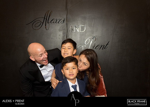 70035 - Alexis + Prent Wedding Photobooth 2024