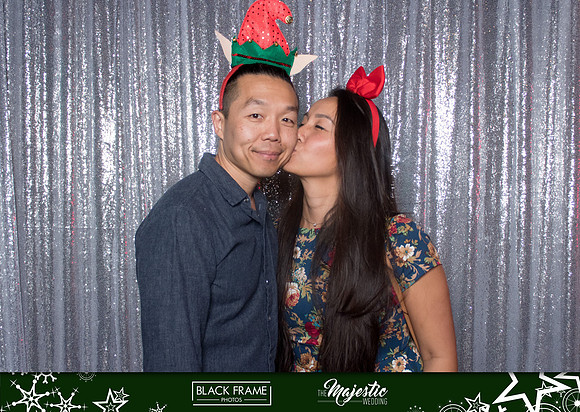 10069 - Black Frame Photos Holiday Party 2024