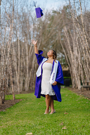 11206 - Sarah Nguyen Graduation Portraits 2025