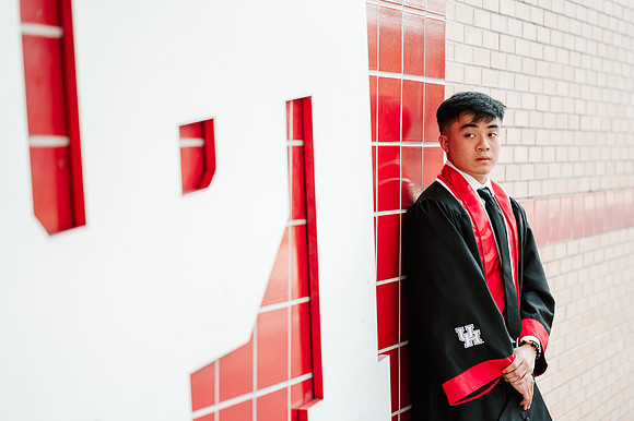 10222 - Dylan Nguyen Graduation Portraits 2023