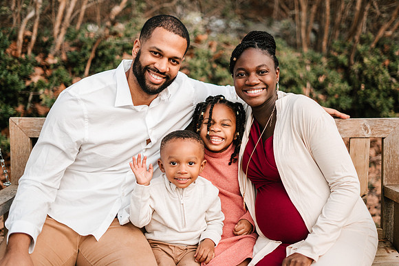 10921 - Nikki + Charles Family Session 2021