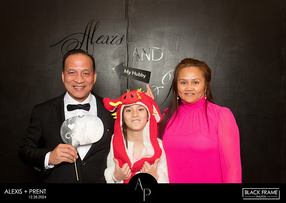 70058 - Alexis + Prent Wedding Photobooth 2024