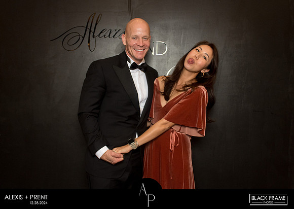 70019 - Alexis + Prent Wedding Photobooth 2024