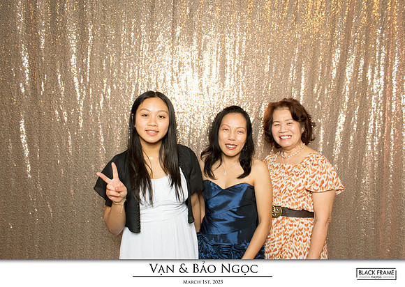 60113 - Bao-Ngoc + Van Wedding Photobooth 2025