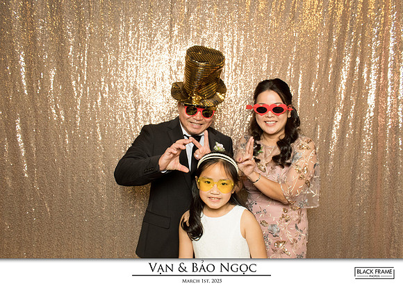60048 - Bao-Ngoc + Van Wedding Photobooth 2025