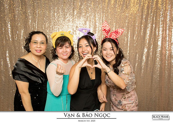 60041 - Bao-Ngoc + Van Wedding Photobooth 2025