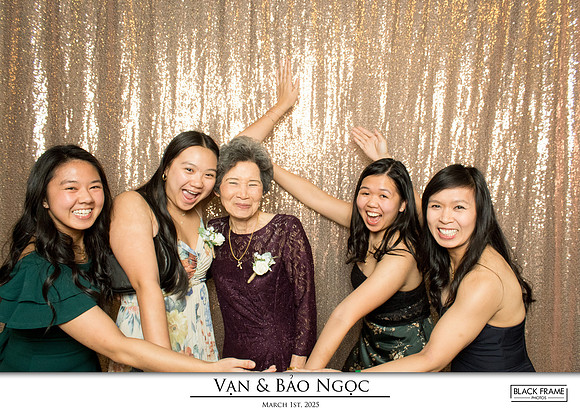 60202 - Bao-Ngoc + Van Wedding Photobooth 2025
