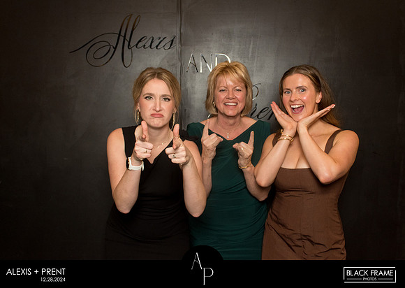 70154 - Alexis + Prent Wedding Photobooth 2024