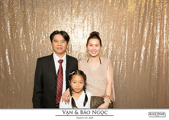 60025 - Bao-Ngoc + Van Wedding Photobooth 2025