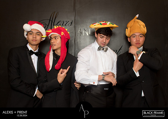 70098 - Alexis + Prent Wedding Photobooth 2024