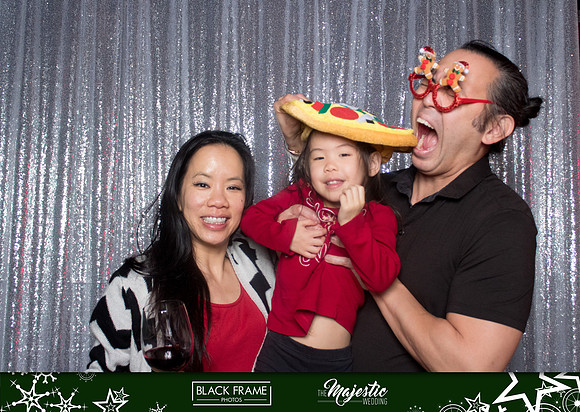 10081 - Black Frame Photos Holiday Party 2024