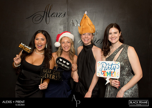 70195 - Alexis + Prent Wedding Photobooth 2024
