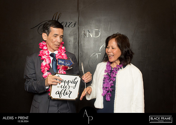 70079 - Alexis + Prent Wedding Photobooth 2024