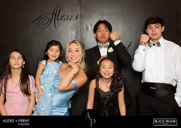 70200 - Alexis + Prent Wedding Photobooth 2024