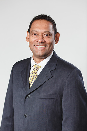 10019 - ZT Wealth Headshots 3