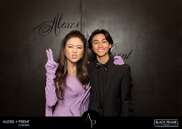 70084 - Alexis + Prent Wedding Photobooth 2024