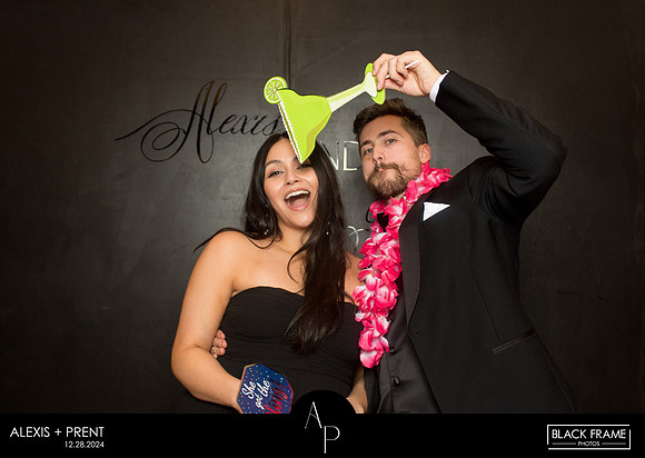 70179 - Alexis + Prent Wedding Photobooth 2024