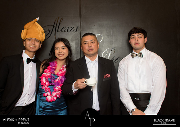 70102 - Alexis + Prent Wedding Photobooth 2024