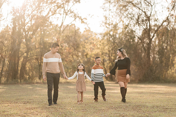 10899 - Tiffany + Mike Family Session 2020