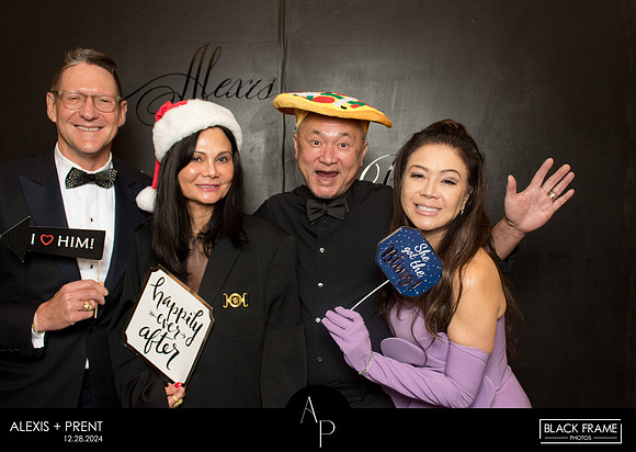 70063 - Alexis + Prent Wedding Photobooth 2024