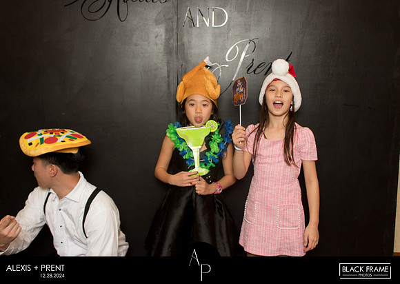70214 - Alexis + Prent Wedding Photobooth 2024