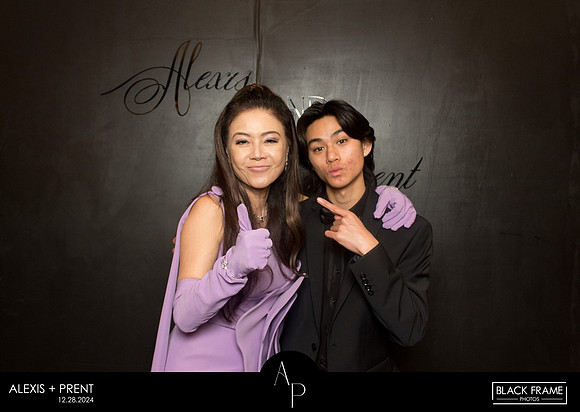 70086 - Alexis + Prent Wedding Photobooth 2024