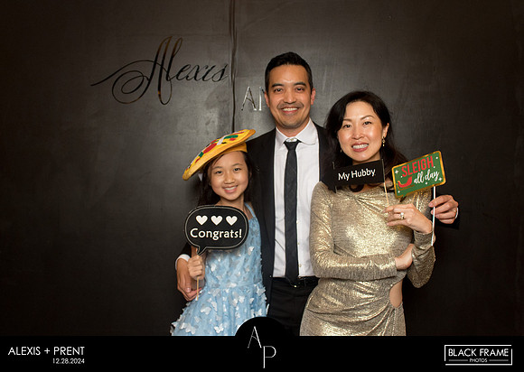 70036 - Alexis + Prent Wedding Photobooth 2024