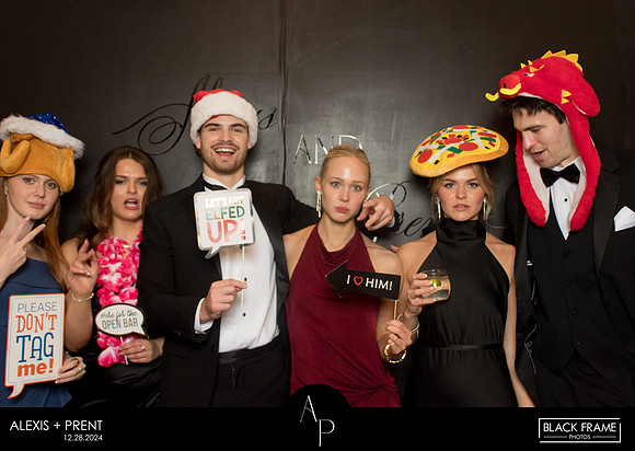 70112 - Alexis + Prent Wedding Photobooth 2024