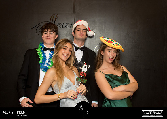 70133 - Alexis + Prent Wedding Photobooth 2024