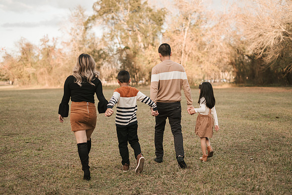 11388 - Tiffany + Mike Family Session 2020
