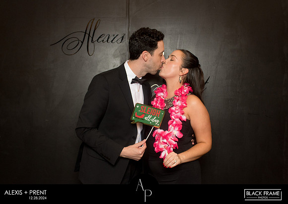 70149 - Alexis + Prent Wedding Photobooth 2024