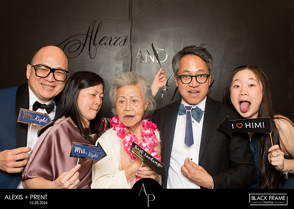 70091 - Alexis + Prent Wedding Photobooth 2024