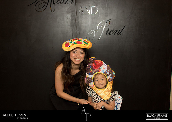 70015 - Alexis + Prent Wedding Photobooth 2024
