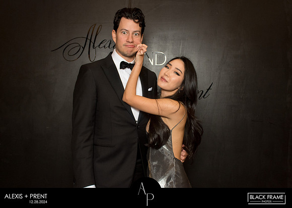 70126 - Alexis + Prent Wedding Photobooth 2024