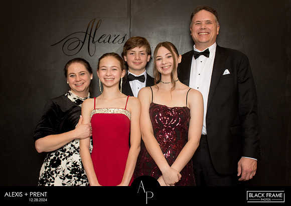 70145 - Alexis + Prent Wedding Photobooth 2024