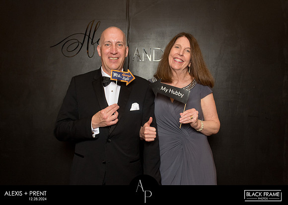 70049 - Alexis + Prent Wedding Photobooth 2024